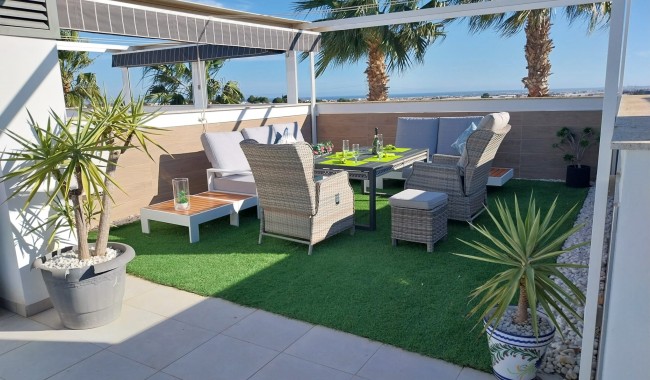 Sprzedaż - Apartament - Pilar de La Horadada