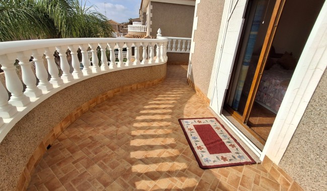 Begagnad - Villa - Torrevieja - Los Balcones