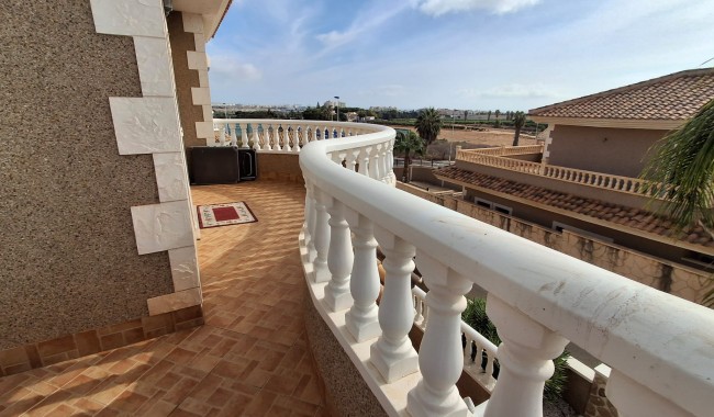 Begagnad - Villa - Torrevieja - Los Balcones