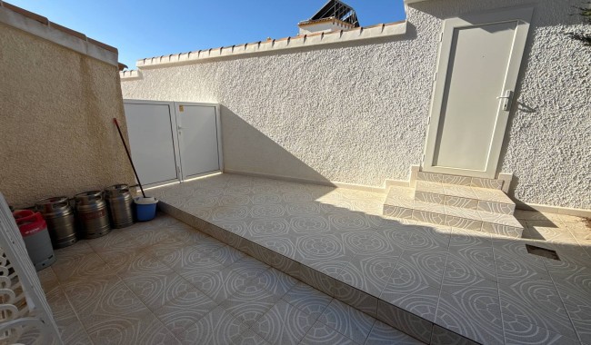 Begagnad - Villa - Orihuela - Villamartín