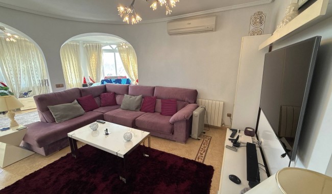 Begagnad - Villa - Orihuela - Villamartín