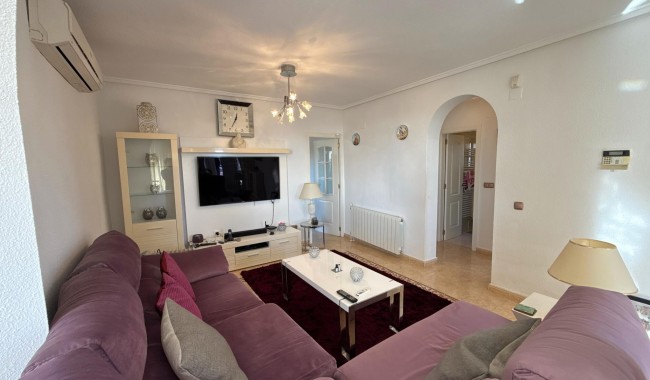 Begagnad - Villa - Orihuela - Villamartín