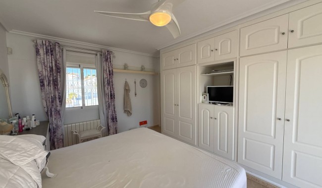 Begagnad - Villa - Orihuela - Villamartín