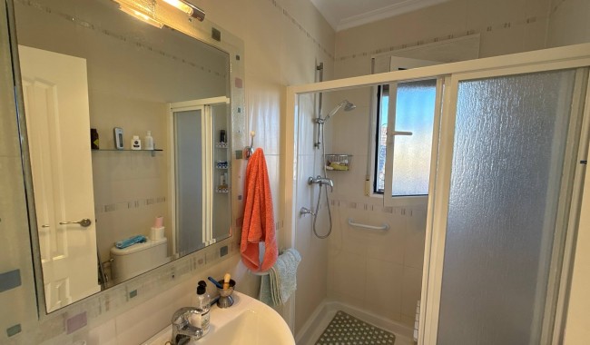 Begagnad - Villa - Orihuela - Villamartín