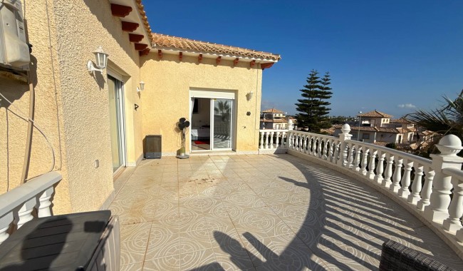 Begagnad - Villa - Orihuela - Villamartín