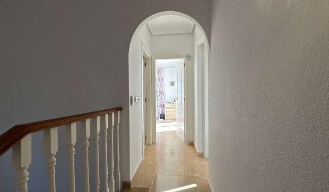 Begagnad - Villa - Orihuela - Villamartín