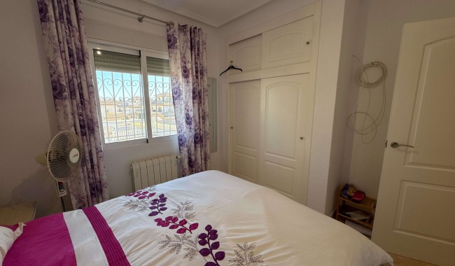 Begagnad - Villa - Orihuela - Villamartín