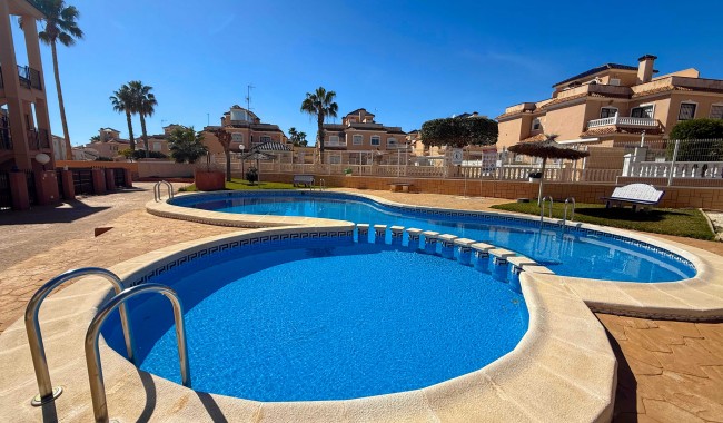 Begagnad - Lägenhet - La Zenia