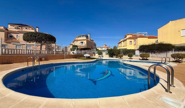 Begagnad - Lägenhet - La Zenia