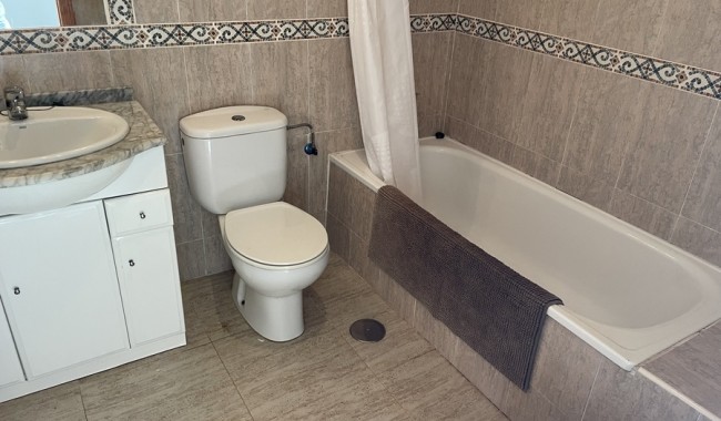 Brukt - Rekkehus - Daya Nueva