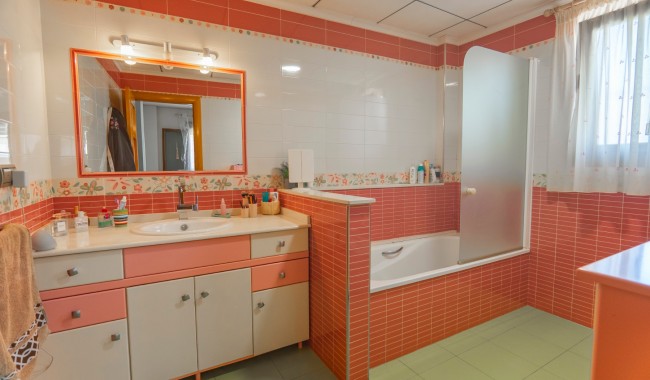 Begagnad - Villa - Alicante - Rafal