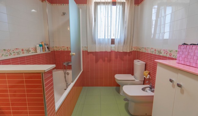 Begagnad - Villa - Alicante - Rafal