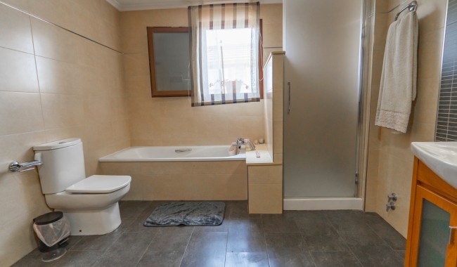 Begagnad - Villa - Alicante - Rafal