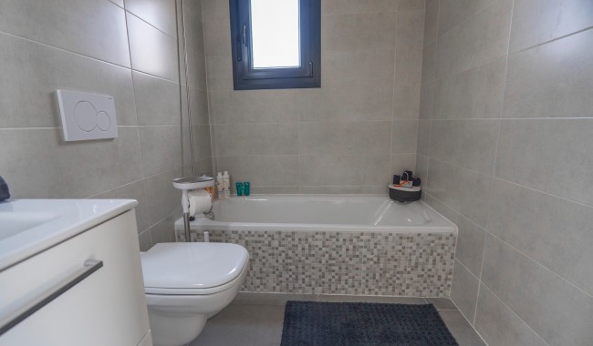 Segunda mano - Villa - Ciudad Quesada/Rojales - La  Marquesa Golf