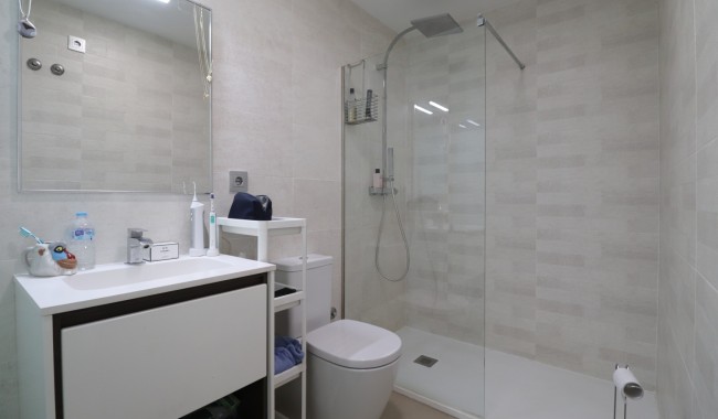 Resale - Apartment - Vistabella Golf