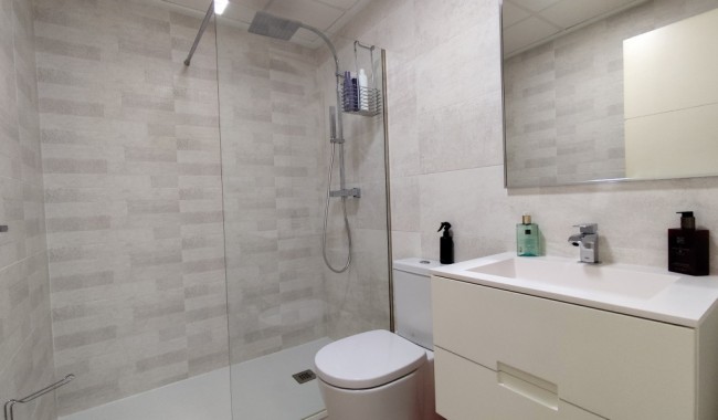 Resale - Apartment - Vistabella Golf