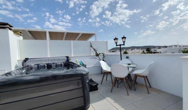 Resale - Apartment - Vistabella Golf