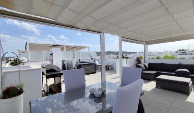 Resale - Apartment - Vistabella Golf