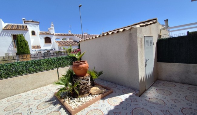 Begagnad - Villa - Orihuela - Villamartín