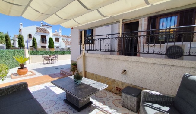 Begagnad - Villa - Orihuela - Villamartín