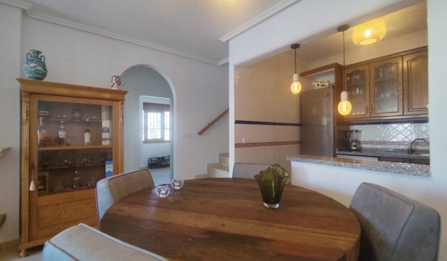 Begagnad - Villa - Orihuela - Villamartín