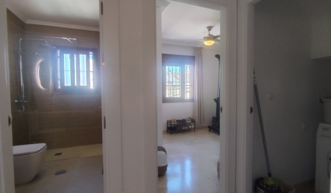 Begagnad - Villa - Orihuela - Villamartín