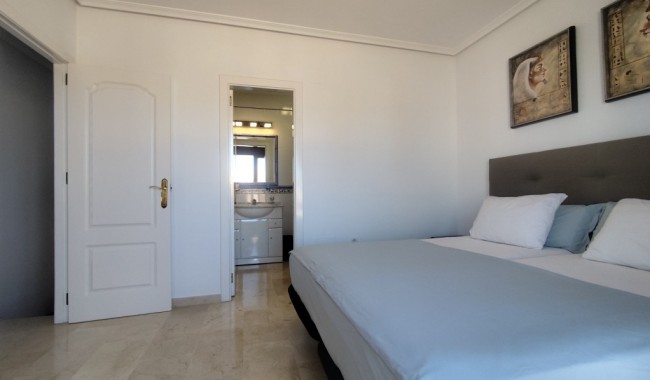 Begagnad - Villa - Orihuela - Villamartín
