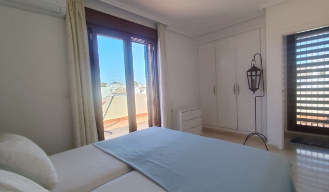 Begagnad - Villa - Orihuela - Villamartín