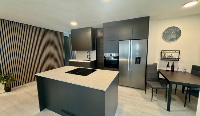 Segunda mano - Apartamento - Torrevieja - CLUB NAUTICO TORREVIEJA