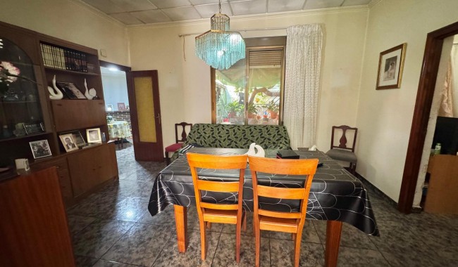 Begagnad - Villa - Benejúzar