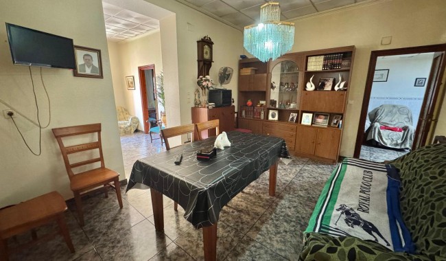 Begagnad - Villa - Benejúzar