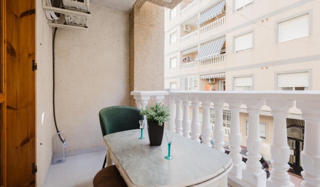 Begagnad - Lägenhet - Torrevieja - Playa de La Acequion