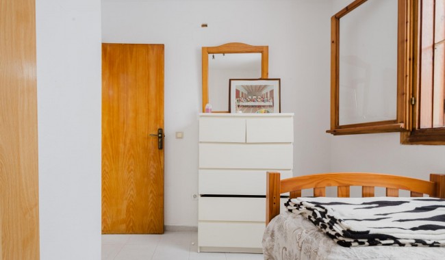 Begagnad - Lägenhet - Torrevieja - Playa de La Acequion