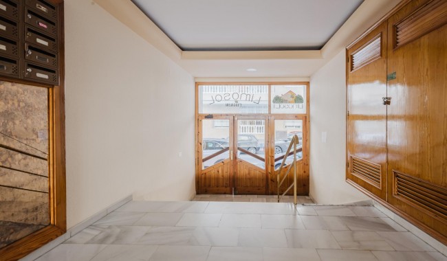 Begagnad - Lägenhet - Torrevieja - Playa de La Acequion