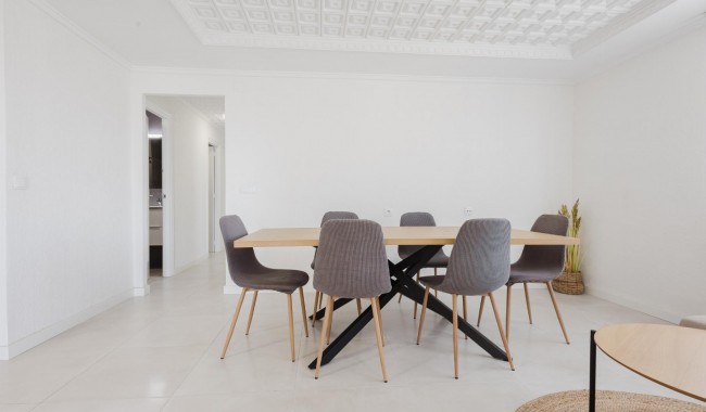 Begagnad - Lägenhet - Torrevieja - Playa de La Acequion