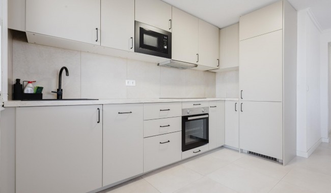 Begagnad - Lägenhet - Torrevieja - Playa de La Acequion