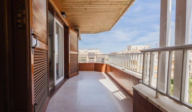 Begagnad - Lägenhet - Torrevieja - Playa de La Acequion