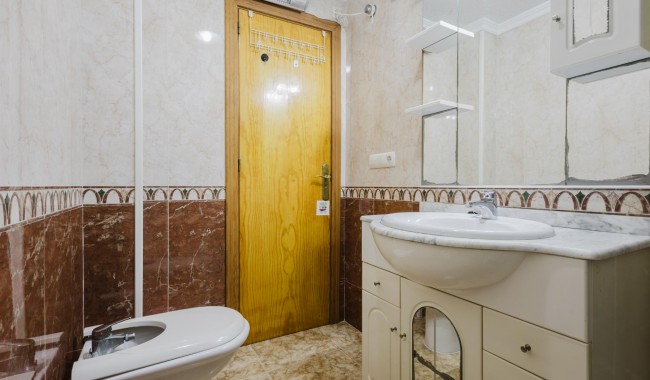 Begagnad - Lägenhet - Torrevieja - Playa de los Naufragos