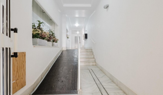 Begagnad - Lägenhet - Torrevieja - Playa de los Naufragos