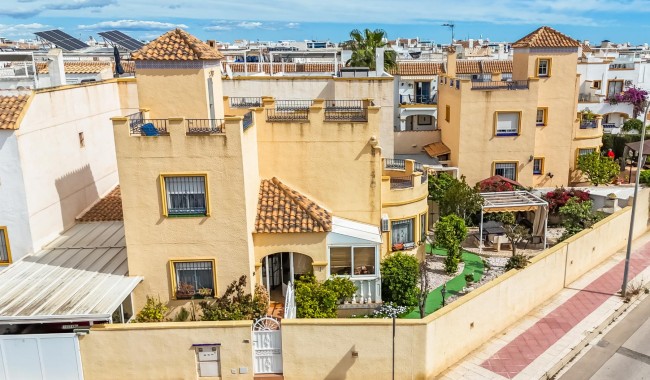Begagnad - Villa - Orihuela - La Zenia