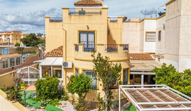 Begagnad - Villa - Orihuela - La Zenia