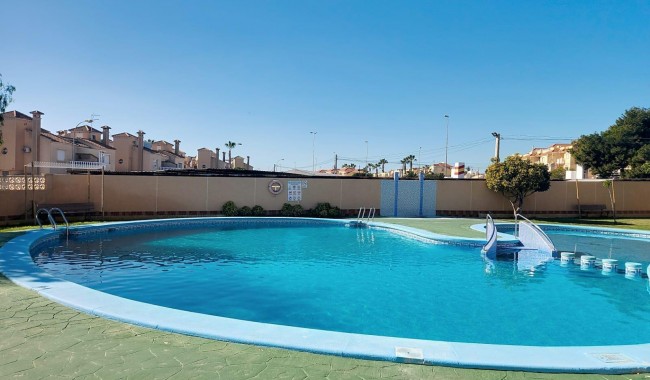 Begagnad - Villa - Orihuela - La Zenia