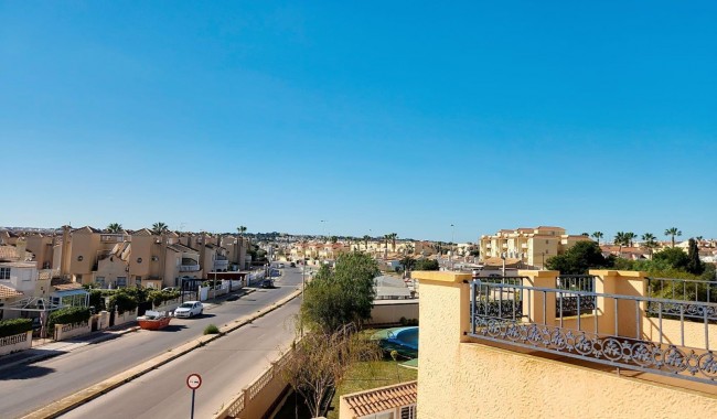 Begagnad - Villa - Orihuela - La Zenia