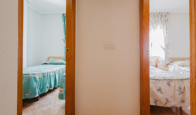 Sprzedaż - Apartament - Torrevieja - Parque de Las Naciones