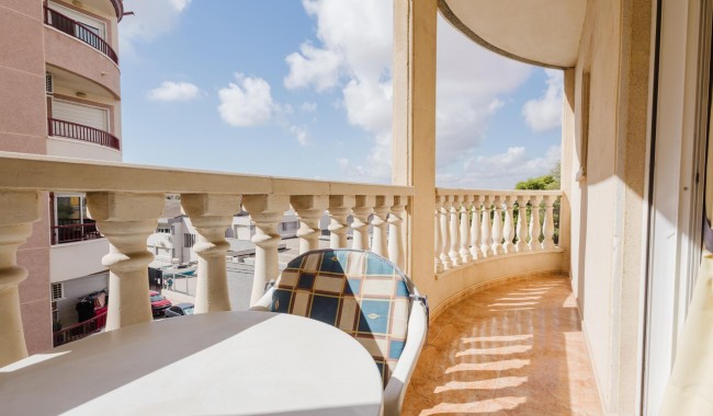 Sprzedaż - Apartament - Torrevieja - Parque de Las Naciones