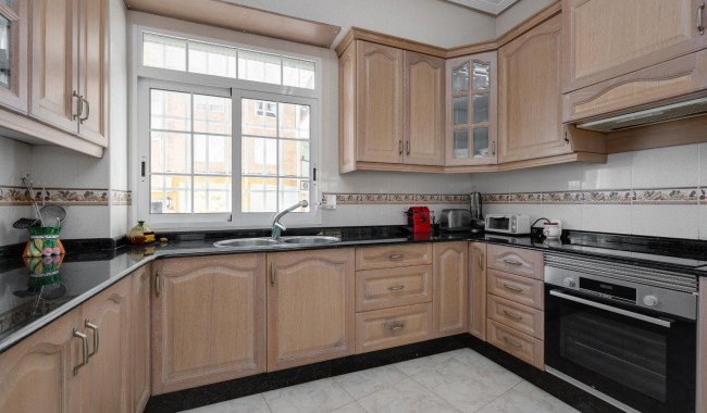 Begagnad - Lägenhet - Torrevieja - Playa de La Acequion