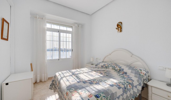 Begagnad - Lägenhet - Torrevieja - Playa de La Acequion