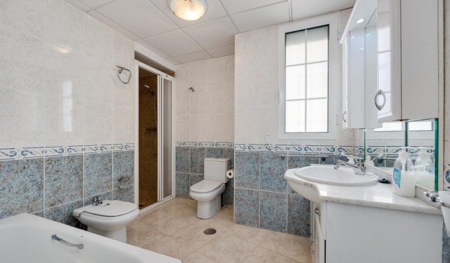 Begagnad - Lägenhet - Torrevieja - Playa de La Acequion