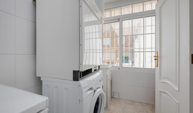 Begagnad - Lägenhet - Torrevieja - Playa de La Acequion