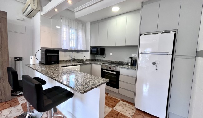 Begagnad - Radhus - Orihuela Costa - La Zenia